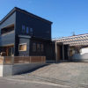 来客にも配慮した洗面化粧台とトイレ