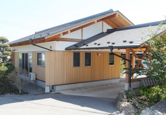 道路面からの外観